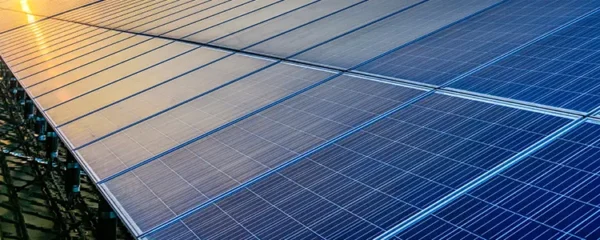 Les panneaux solaires : une technologie de plus en plus abordable pour les ménages